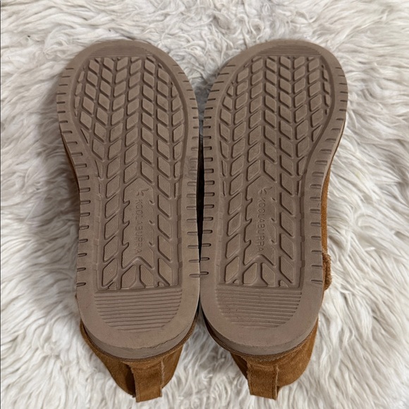 Koolaburra Short Chestnut Brown Suede Style # 1015209 Women's Size 9 Boots - Picture 4 of 8